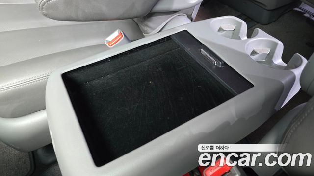 Kia Canival 2014 — photo 30