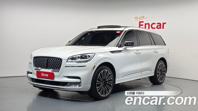 Lincoln Aviator 2023 — photo 1