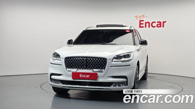 Lincoln Aviator 2023 — photo 3