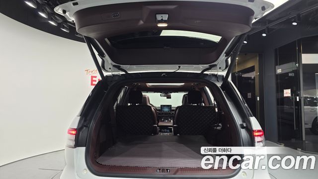 Lincoln Aviator 2023 — photo 20