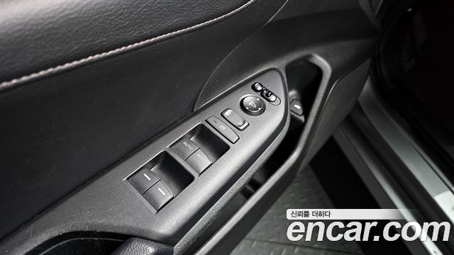 Honda Civic 2018 — photo 28