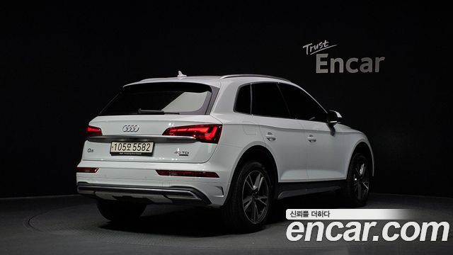 Audi Q5 2021 — photo 2