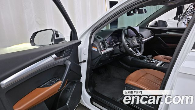 Audi Q5 2021 — photo 10
