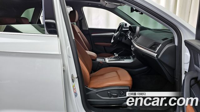 Audi Q5 2021 — photo 11