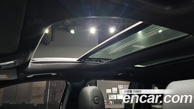 Mercedes-Benz GLB-Class 2021 — photo 19