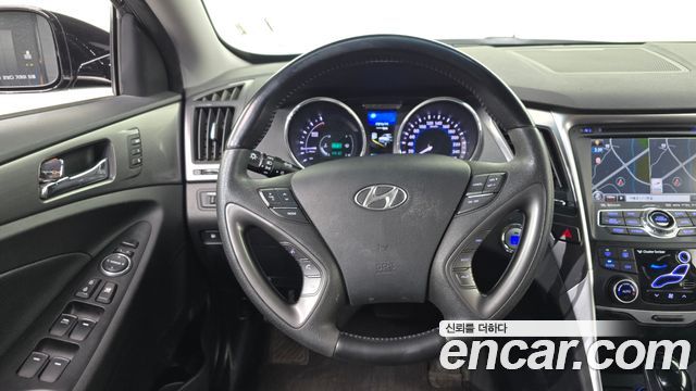Hyundai Sonata 2012 — photo 19