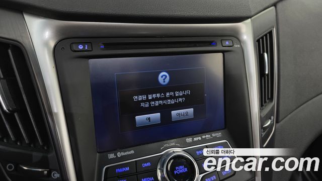 Hyundai Sonata 2012 — photo 22
