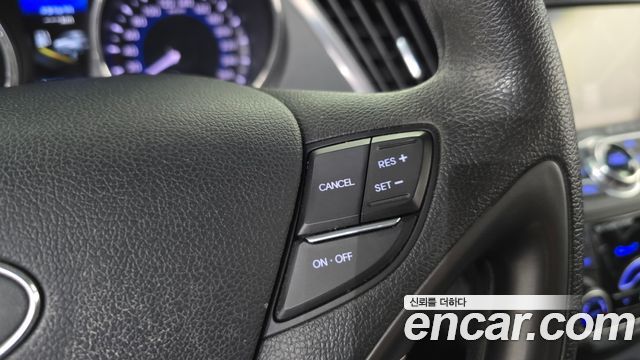 Hyundai Sonata 2012 — photo 23