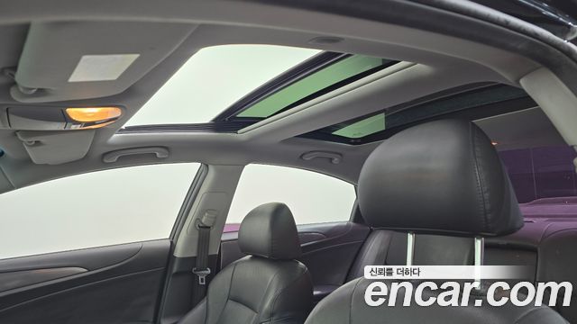 Hyundai Sonata 2012 — photo 24