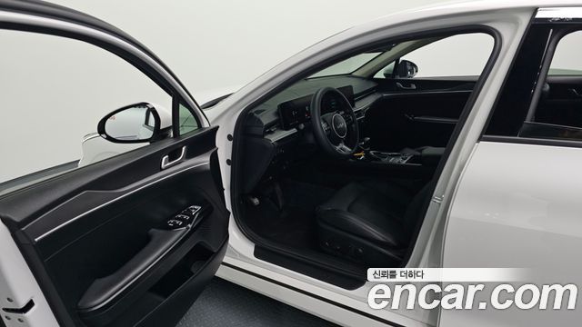 Kia K5 2024 — photo 13