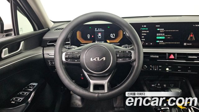 Kia K5 2024 — photo 19