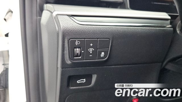Kia K5 2024 — photo 23