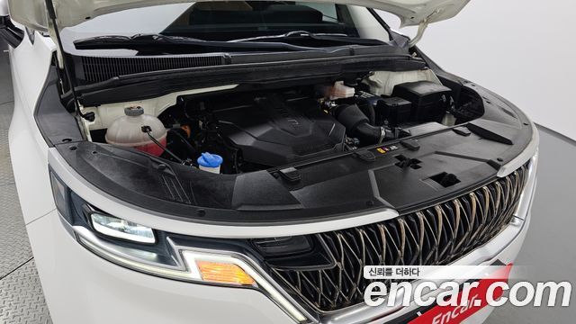 Kia Canival 2021 — photo 6