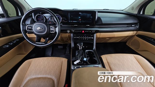 Kia Canival 2021 — photo 10