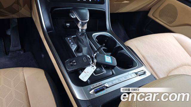 Kia Canival 2021 — photo 12