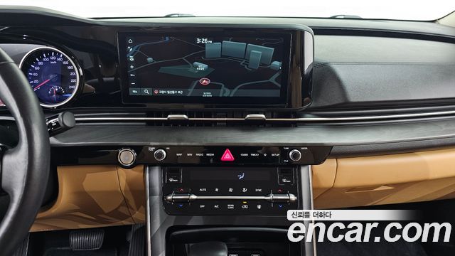 Kia Canival 2021 — photo 20