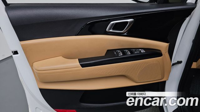 Kia Canival 2021 — photo 14