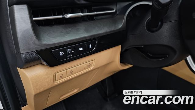 Kia Canival 2021 — photo 27