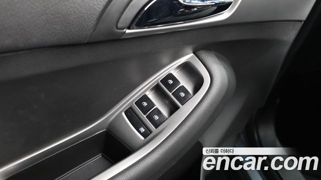 Chevrolet Korea Orlando 2015 — photo 18