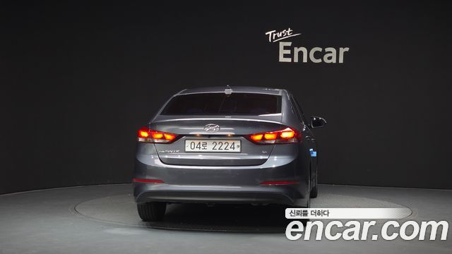Hyundai AVANTE 2018 — photo 4
