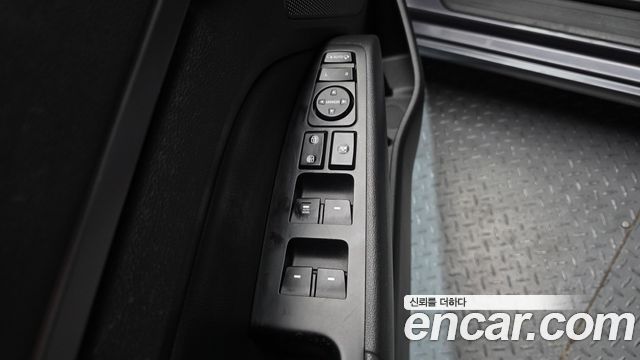 Hyundai AVANTE 2018 — photo 20