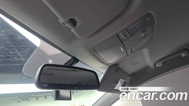 Hyundai AVANTE 2018 — photo 26