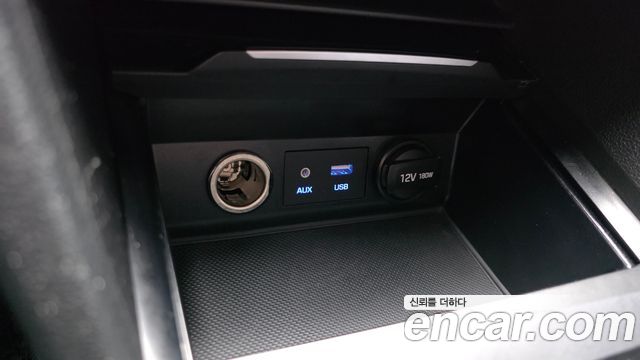 Hyundai AVANTE 2018 — photo 30