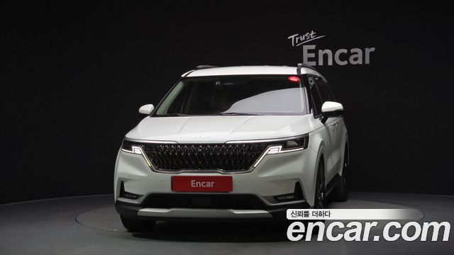 Kia Canival 2023 — photo 3