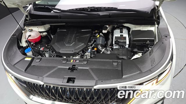Kia Canival 2023 — photo 6