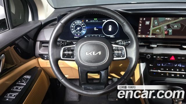 Kia Canival 2023 — photo 20