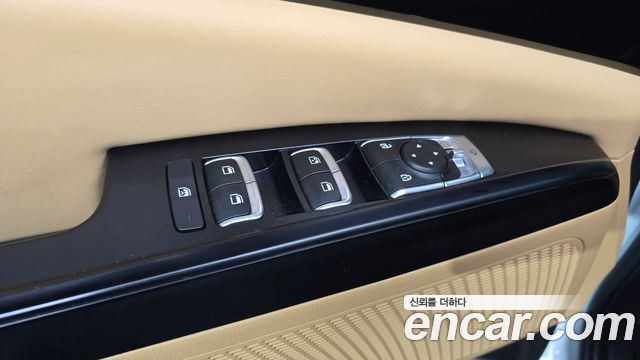 Kia Canival 2023 — photo 29