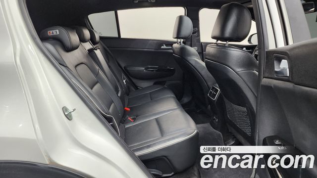 Kia Sportage 2019 — photo 17