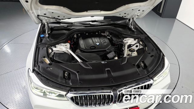 BMW Gran Turismo 2019 — photo 6