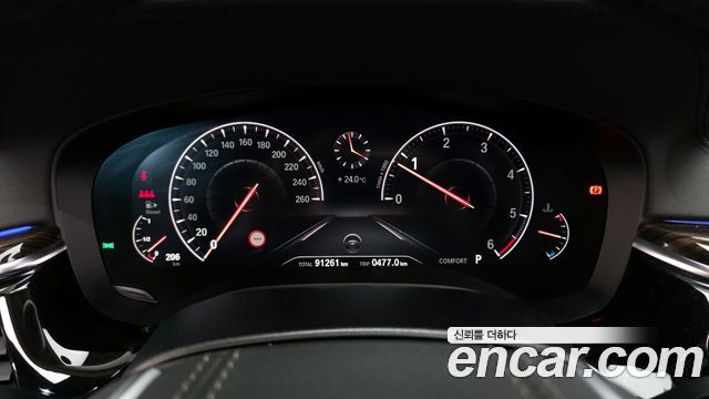 BMW Gran Turismo 2019 — photo 11