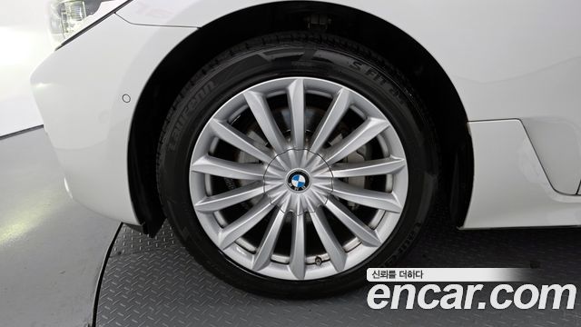 BMW Gran Turismo 2019 — photo 7