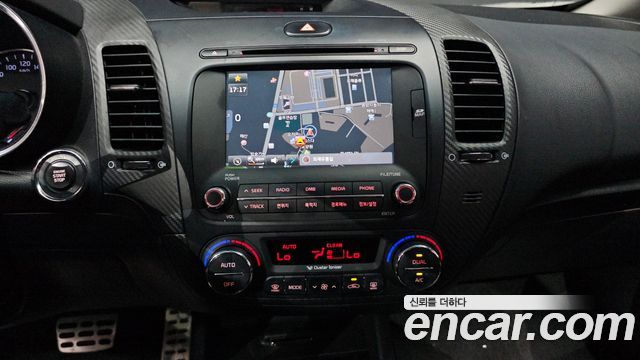 Kia K3 2013 — photo 18