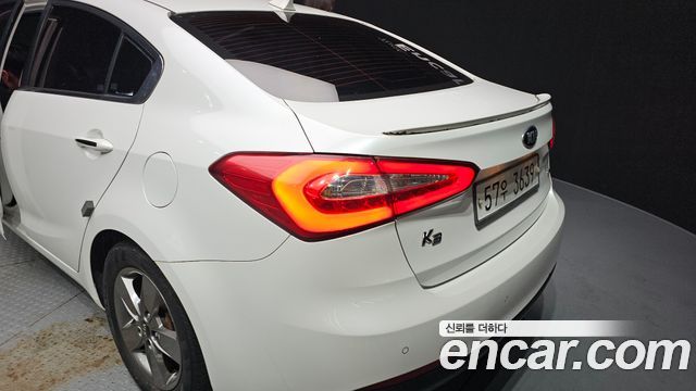 Kia K3 2013 — photo 9