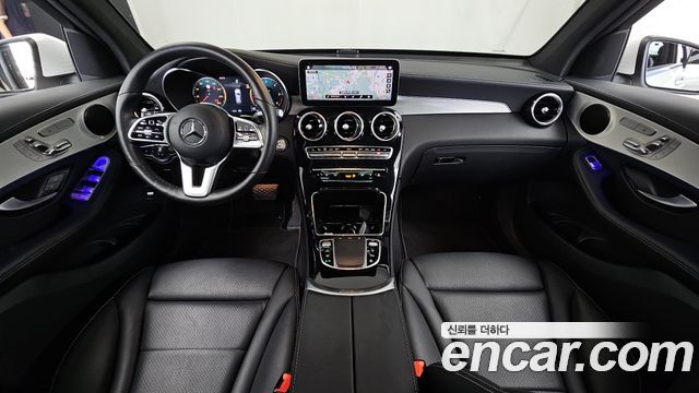 Mercedes-Benz GLC-Class 2022 — photo 10