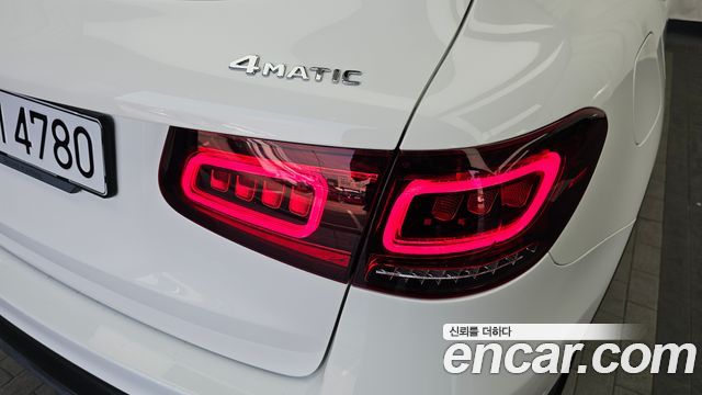 Mercedes-Benz GLC-Class 2022 — photo 9