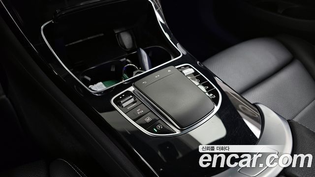 Mercedes-Benz GLC-Class 2022 — photo 31
