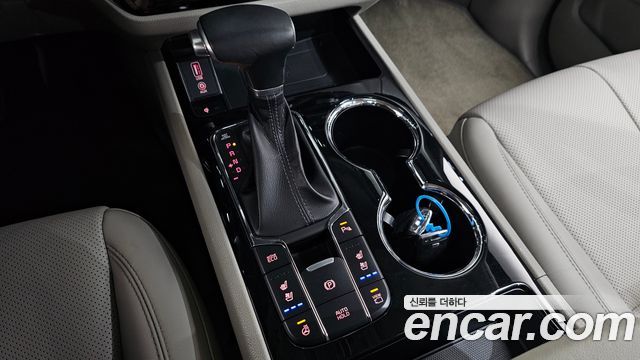 Kia Canival 2019 — photo 12