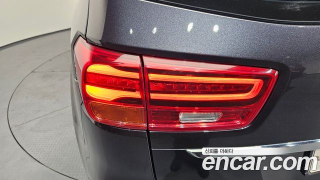 Kia Canival 2019 — photo 9