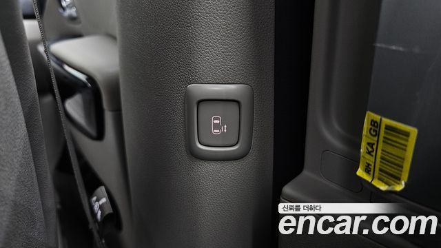 Kia Canival 2019 — photo 35