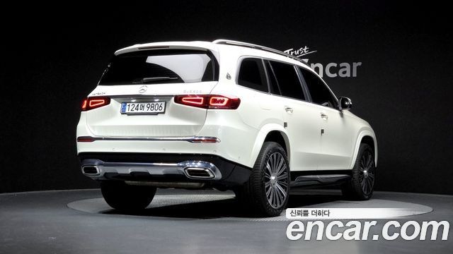 Mercedes-Benz GLS-Class 2023 — photo 2