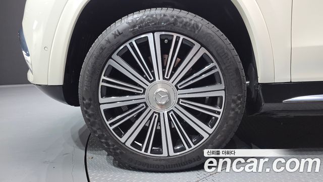 Mercedes-Benz GLS-Class 2023 — photo 5