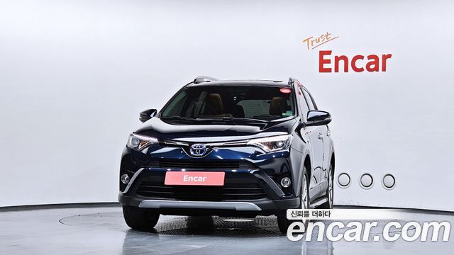 Toyota RAV4 2018 — photo 3
