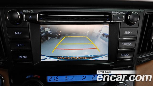 Toyota RAV4 2018 — photo 20