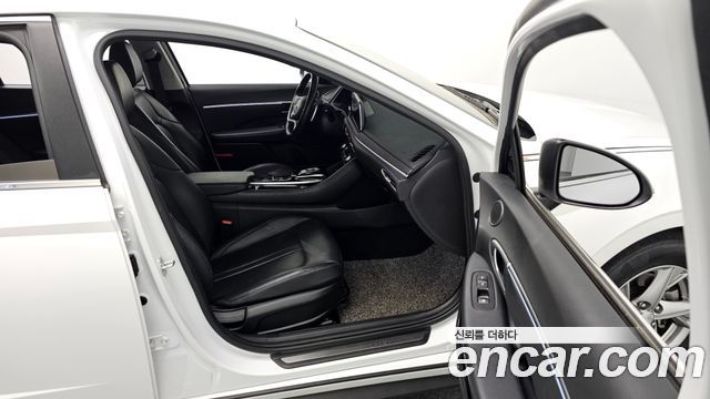 Hyundai Sonata 2020 — photo 16