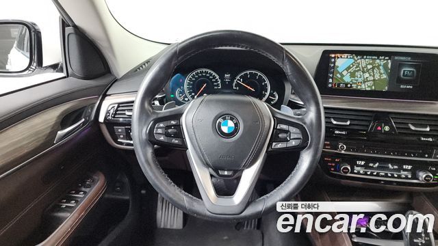 BMW Gran Turismo 2018 — photo 13
