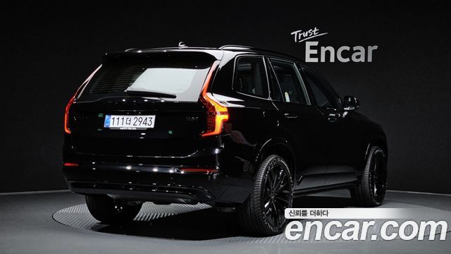 Volvo XC90 2026 — photo 2